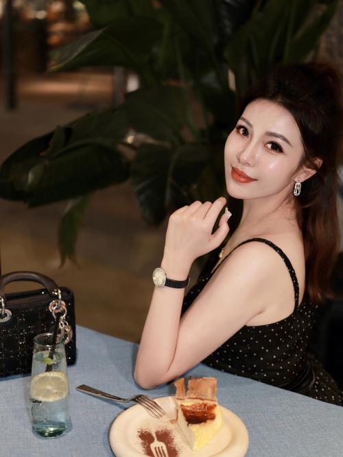 气质妇女图片_素颜优雅气质 woman