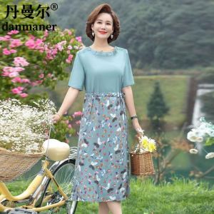 40岁到50岁女性照片_自信从容，短发精神，真实又多彩！