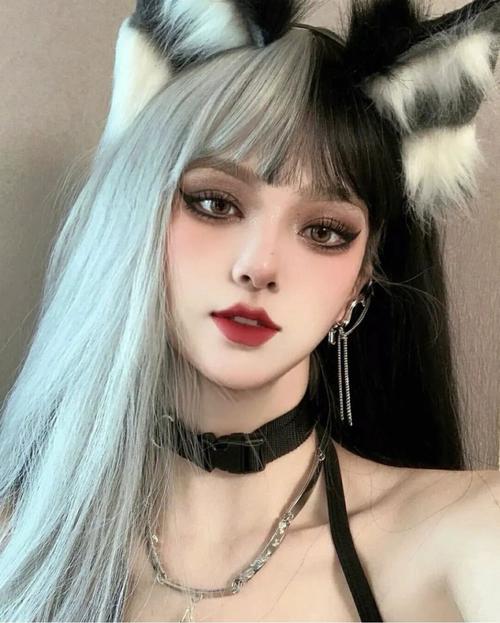 女生阴阳头图片_阴阳头发型很时髦，十二种唇型图帮你了解自己