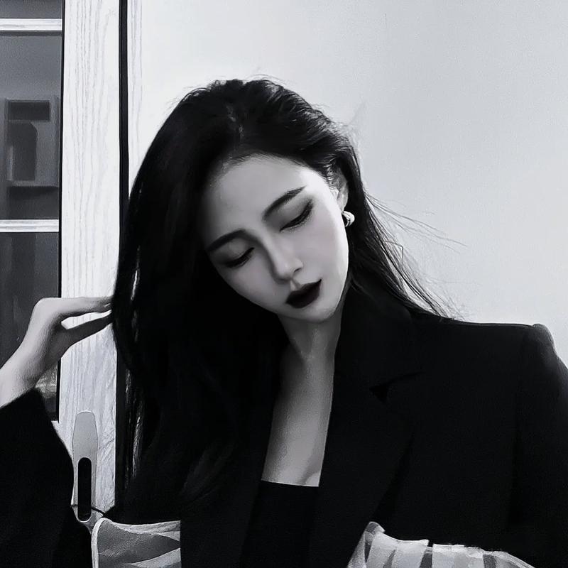 女人图片霸气头像_气场强大女强人头像，特有范儿！