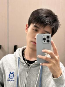 30岁帅哥一组10张照片_成熟稳重，生活充实