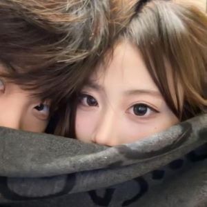 权威情头真人一人一半_权威情头真人一人一半，独一无二情侣头像！