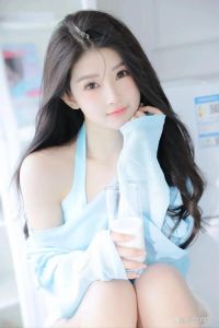 女生最吸引人的照片_哪种女生照片最能打动你？清新自然还是故事感，快来分享你的心水！